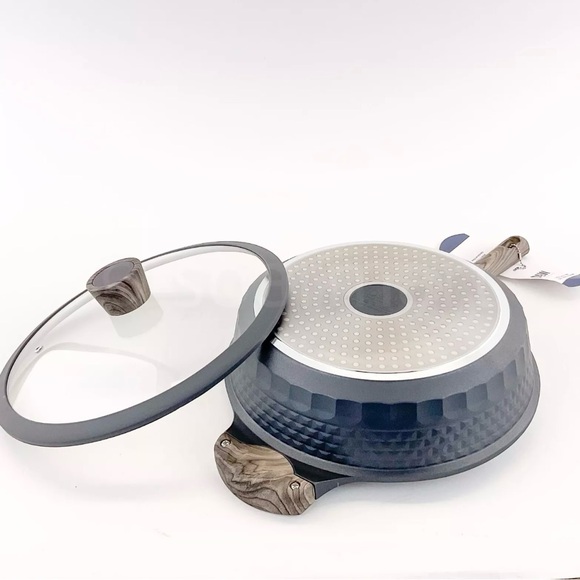 D&W 3.9 qt Deep Frying Pan Premium Nonstick Low Casserole With Lid 11” Cookware - Picture 6 of 8